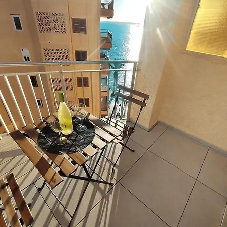 Appartamento Maestroparada Beachfront Terrace *